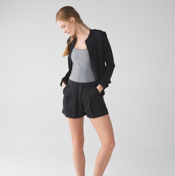 💃🏻HOLD💃🏻 Lululemon &go Keepsake Shorts - Picture 5 of 11